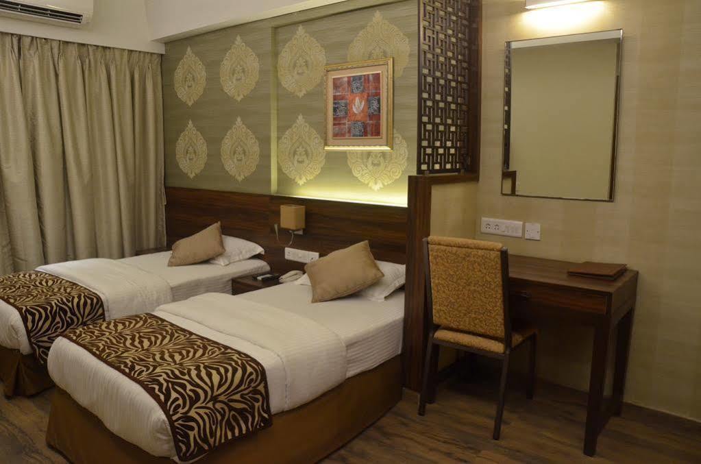 Hostel Mumbai By Maharana Inn Bagian luar foto