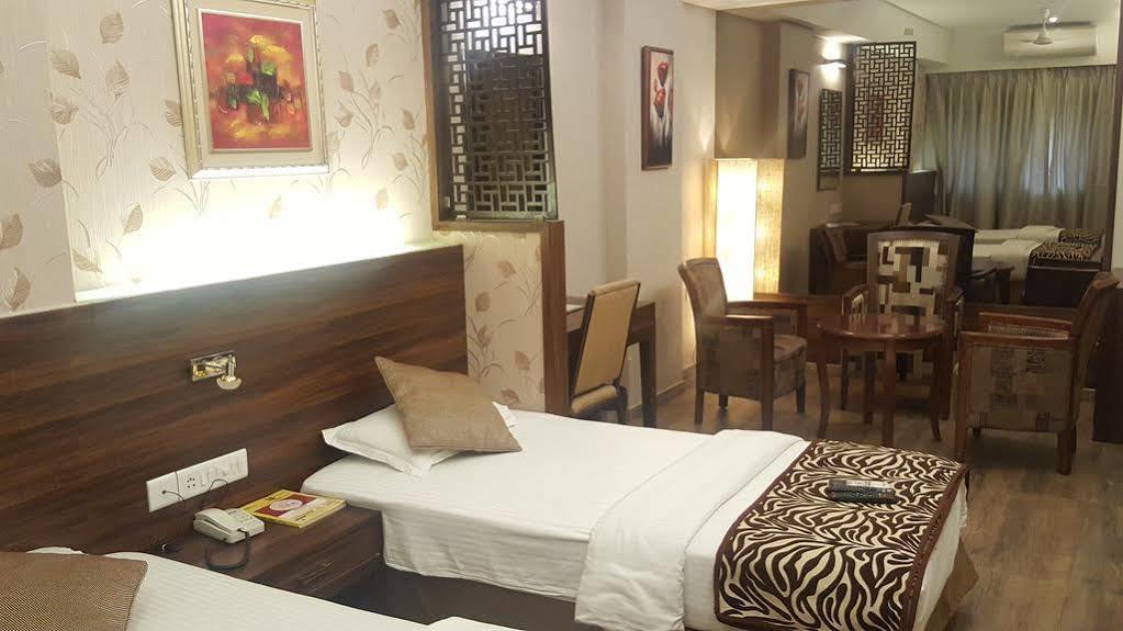Hostel Mumbai By Maharana Inn Bagian luar foto